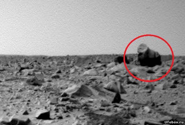 На Марсе нашли камень в виде гориллы или это живое существо?